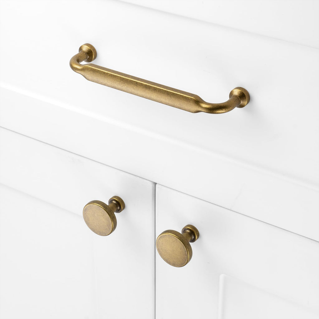 5 Inch Antique Brass Cabinet Pulls 10 Pack, Footed Handles P2302