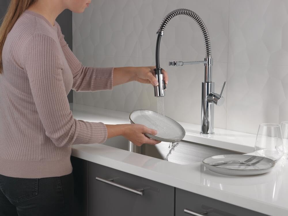 Antoni Pro Style Commercial Kitchen Faucet with Pull Down Sprayer, Chrome Single Hole Kitchen Sink Faucet, Single