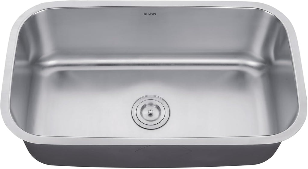 32-in 16-Gauge Stainless Undermount Kitchen Sink - RVM4200