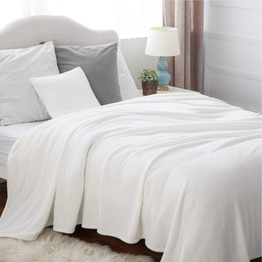 GentleSoft Fleece Blankets Queen Size White - Birthday Gifts for Women Bed Blanket Soft Lightweight Plush Fuzzy Cozy