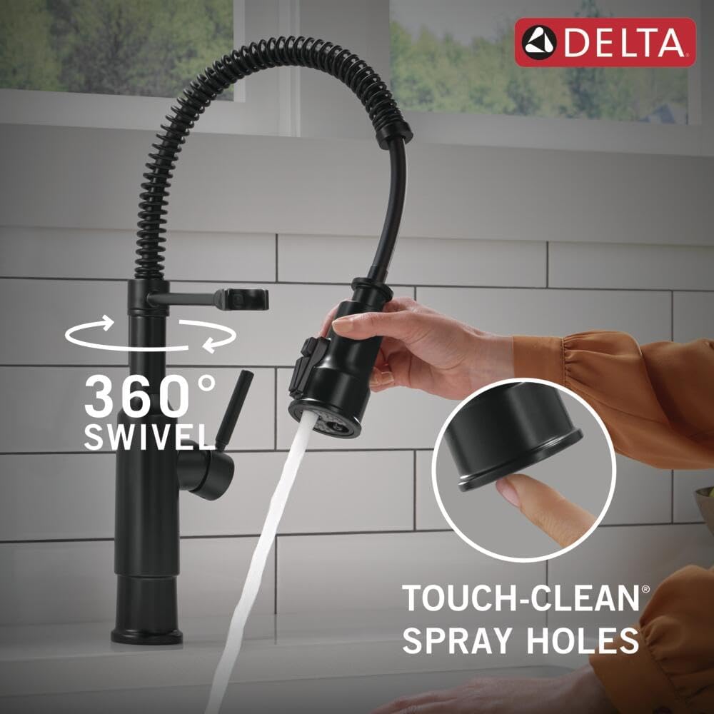 Theodora Pro Style Commercial Kitchen Faucet with Pull Down Sprayer, Single Hole Matte Black Kitchen Sink Faucet
