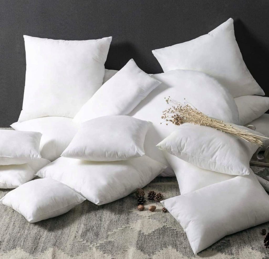 18 x 18 Throw Pillow Insert White, Down Alternative Pillow Inserts for Decorative Pillow Covers, Throw - Set of 4