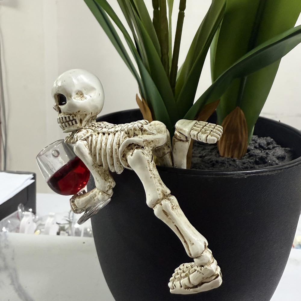 Halloween Skeleton Flowerpot Decoration, Weather Resistant Resin Garden Statue (Red Cup)