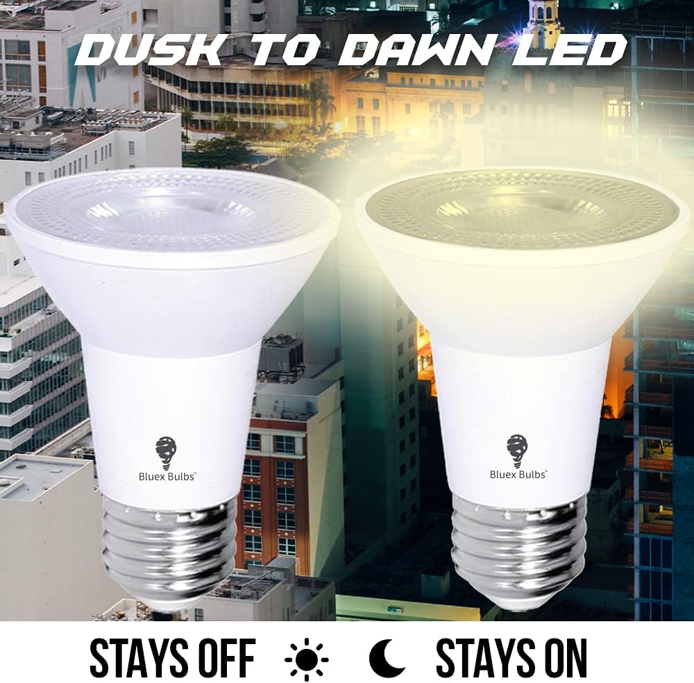 PAR20 LED Flood Dusk to Dawn Light Bulbs Outdoor Photocell Sensor 8W 65 Watt Equivalent 700Lumens Waterproof E26