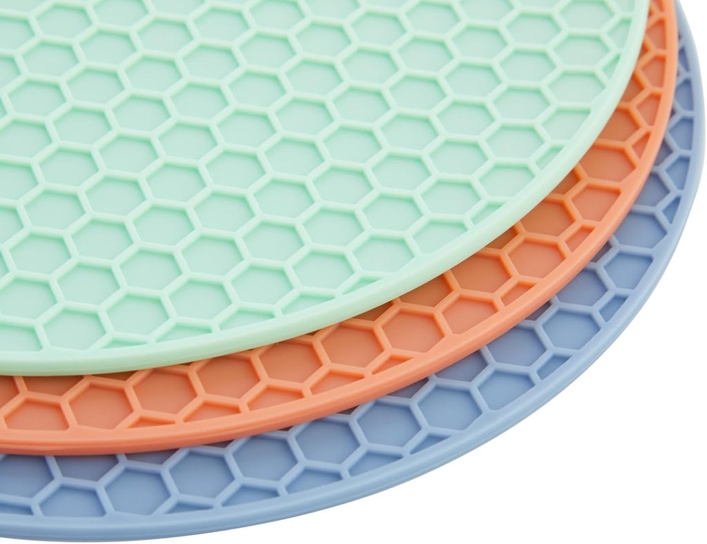 Round Silicone Trivets - 600°F Heat Resistant & Oven Safe Silicone Trivet Mat - Dishwasher Safe Countertop Mat - Set - Set of 6
