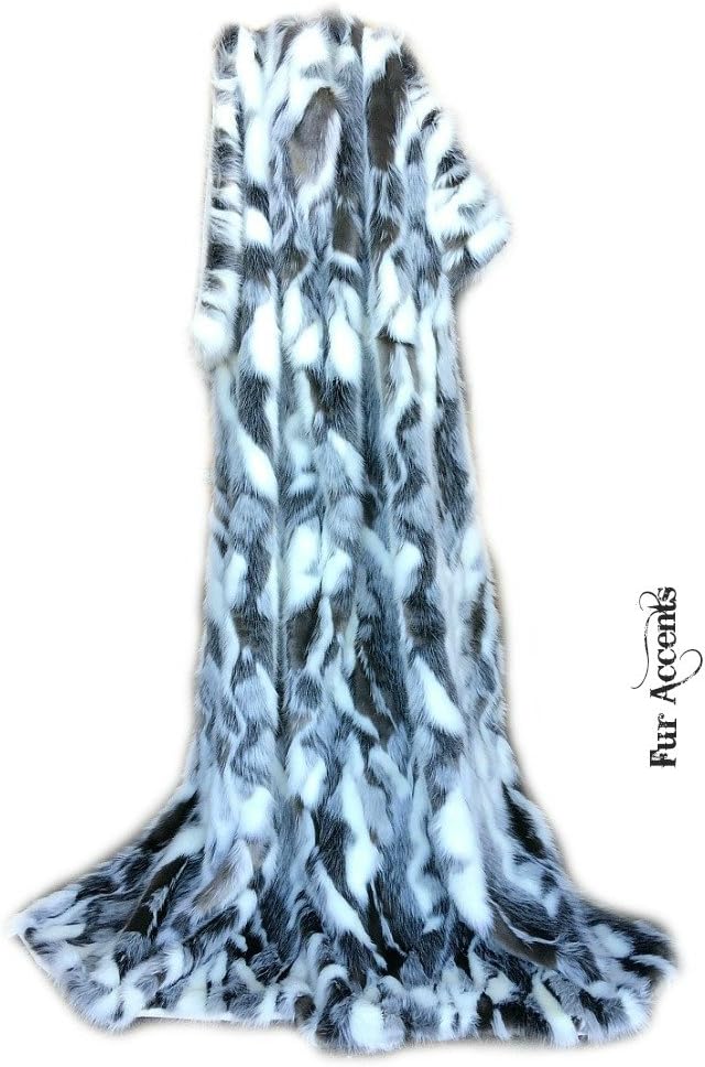 Plush, Luxurious, Gray Tibetan Fox - Premium Quality Faux Fur - Designer Throw Blanket - Soft Minky Cuddle Fur Lining