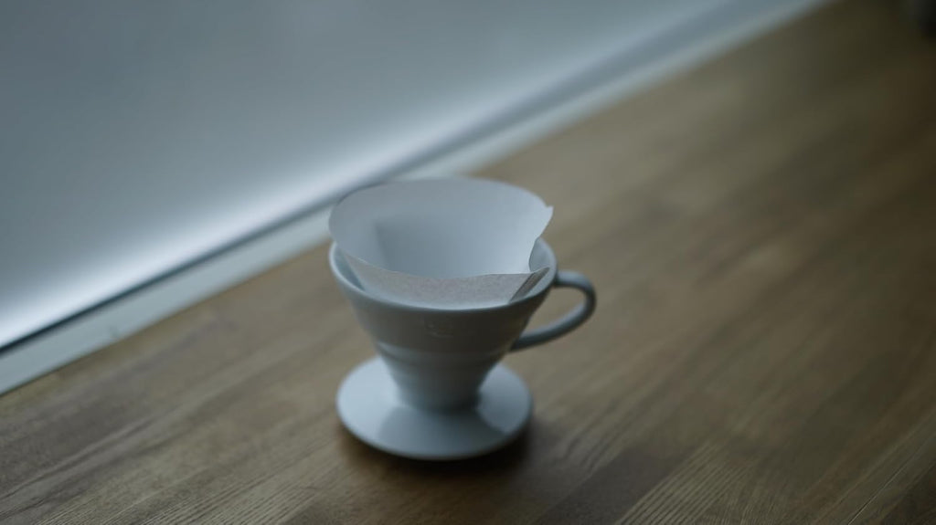 V60 Coffee Pour Over Kit Bundle Set - Comes with Ceramic Dripper, Range Server Glass Pot, Measuring Spoon, and 100
