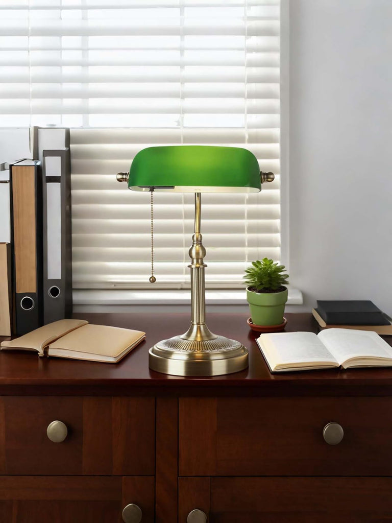 Green Glass Bankers Desk Lamp with Pull Chain Switch Plug
