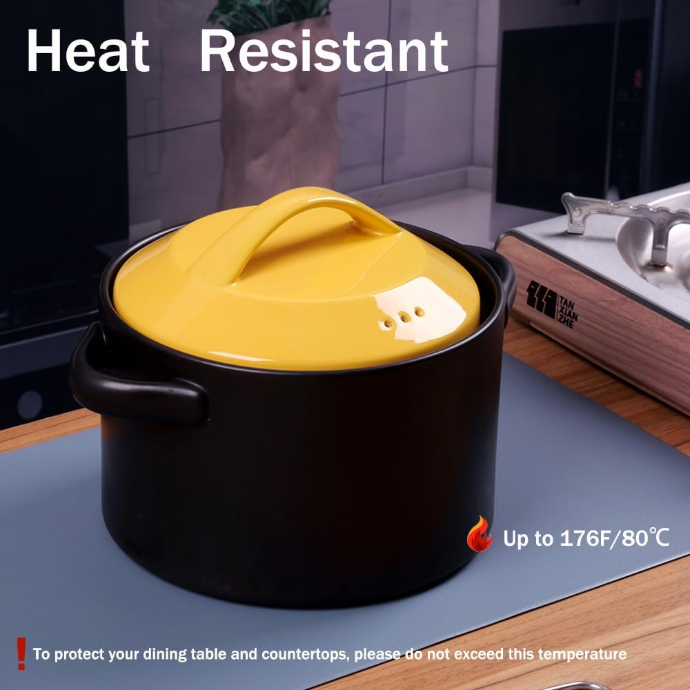PVC Heat Resistant Placemats, Waterproof Wipeable Floor Place Mats, Non-Slip Easy Clean Table Mats Table - Set of 4