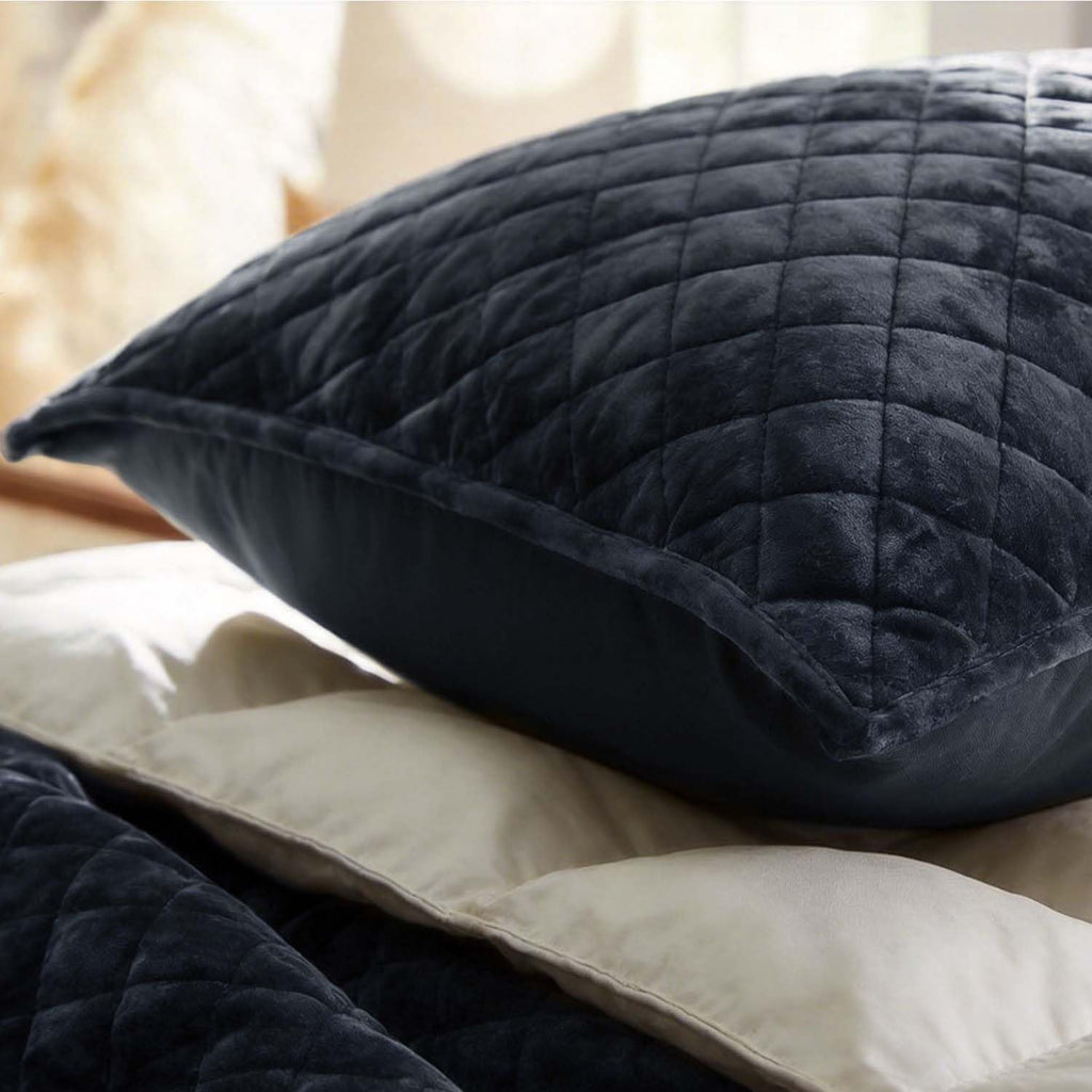 Velvet Quilt Oversized King Size Bedding Set 120x128 3-Piece