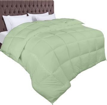 Comforter Duvet Insert, Quilted Comforter with Corner Tabs, Box Stitched Down Alternative Comforters (Sage Green, 220