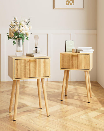 Night Stand Set 2, Modern Nightstand with Fluted Doors, Oak