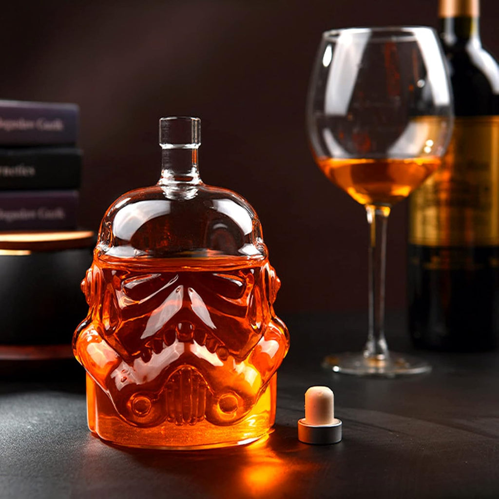 Whiskey Decanter, Liquor Bottle and Stopper, for Husband Or Men Dad Birthday, Father's Day Whiskey Carafe for Wine