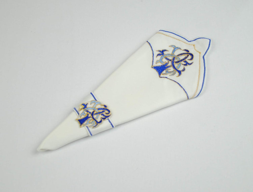 Holidays Dining Set of 4 Table Place Settings (4 Placemats/4 Napkins) in a Blue Celtic Tree of Life Design