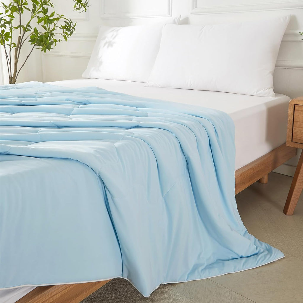 Cooling Comforter King, Q-Max 0.45 Lightweight Breathable Cooling Blanket | Double-Sided Aqua Blue Silk Smooth Summer