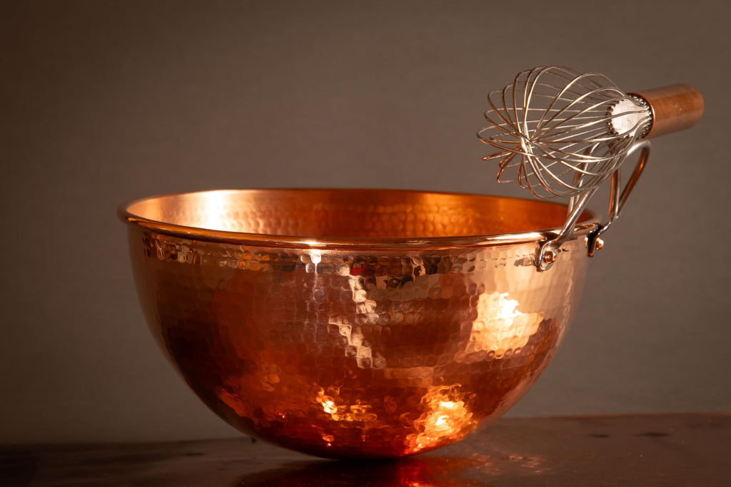 Mixing Bowl with Handle | Hand Hammered | 2.5 Qt, 10