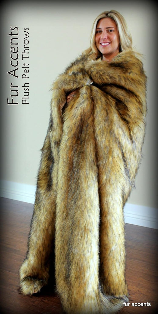 Throw Blanket Golden Wolf Faux Fur with Minky Fur Lining/Luxury and Comfort Adult Size 5'x6'