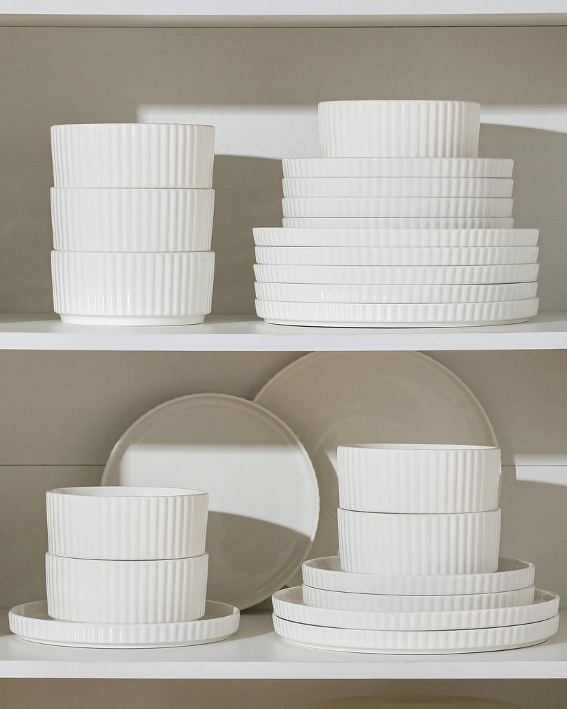 Porcelain 24 Pieces Plates and Bowls Set, Dinnerware Set for 8