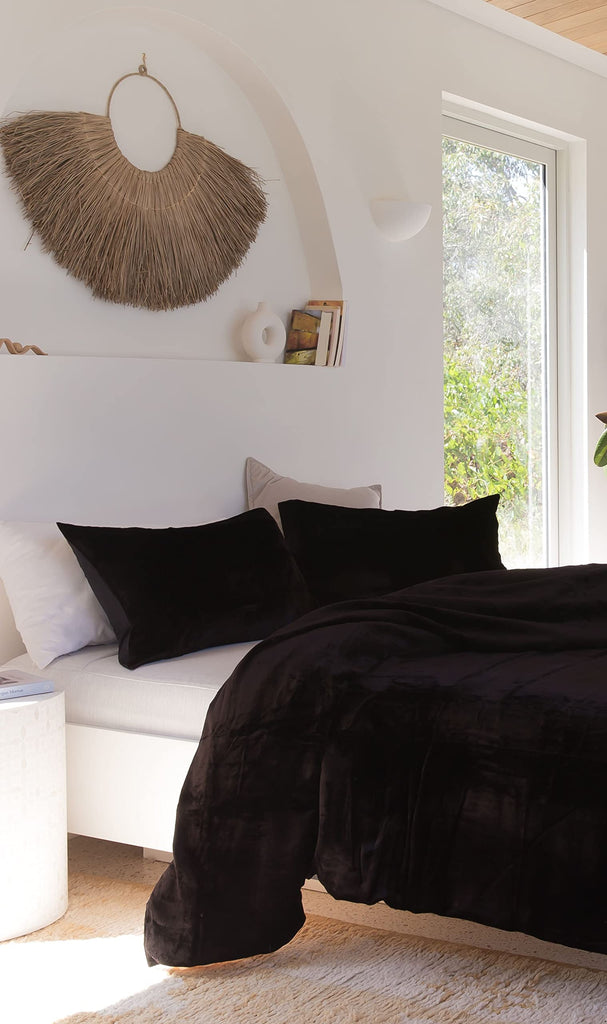 3 Pcs Ultra Luxury Rayon Velvet Bedding Boho Solid Duvet Cover UO Comforter Cover(Black, Super King Plus 98"x120")