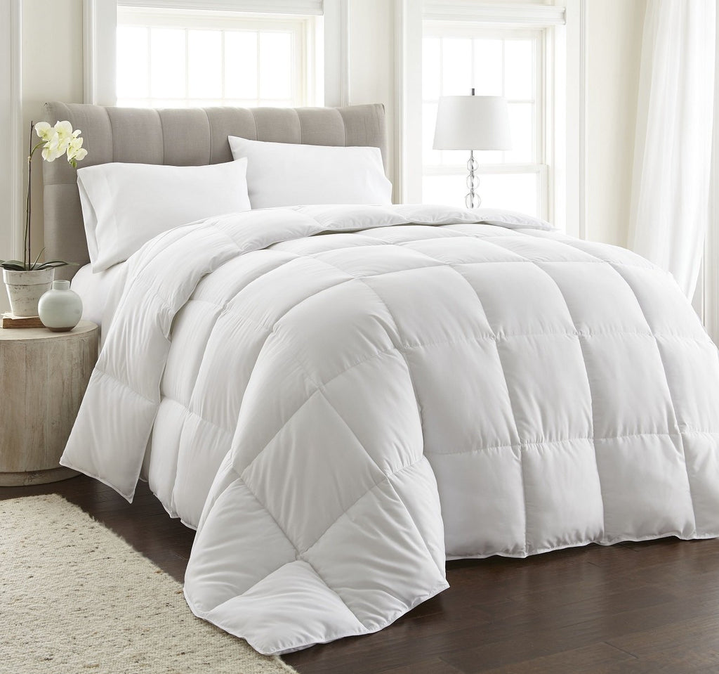 Light Warmth White Down Alternative Comforter Duvet Insert, Corner Tabs, Full/Queen Size