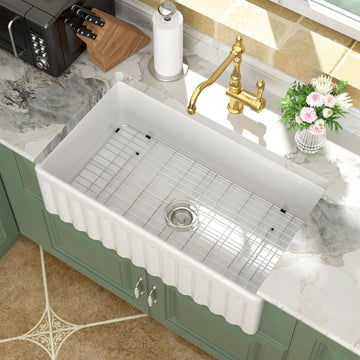 33 Inch White Fireclay Farmhouse Sink with Pop-up Drain | Reversible Farm Sink 33x18x10 Durable Ceramic Apron Front