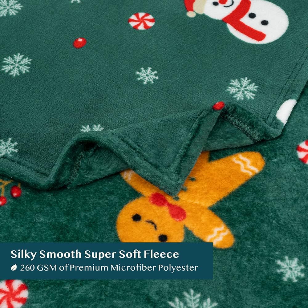 Christmas Gingerbread Throw Blanket | Green Holiday Christmas Fleece Blanket | Soft, Plush, Warm Winter Cabin Throw