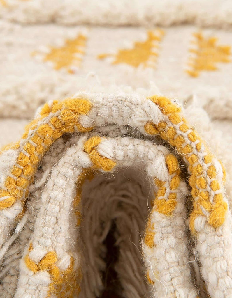 Mesa Area Rug - Maricopa (10' x 14' 1" Rectangle, Yellow and White)