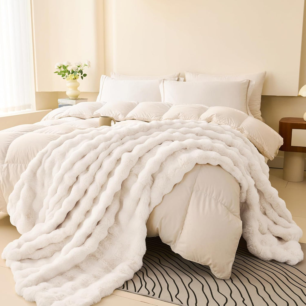 Comelady Soft Fluffy Faux Fur Throw Blanket 50"x60", Plush Thick Bubble Textured Blanket, Cozy Fuzzy Luxury Room