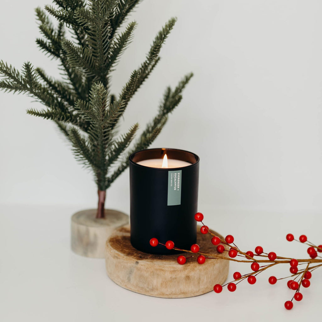 Evergreen & Eucalyptus Scented Candle - 75 Hour Burn