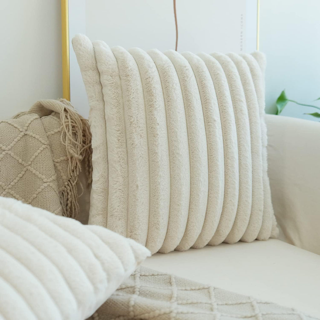 Pack of 2 Faux Fur Plush Decorative Throw Pillow Covers, 20 x 20-Inch)