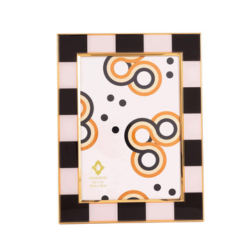 Retro Gold Checkered Bordered Enamel 5x7 (Pack of 1) Black and White PictureFrame With HD Clear Glass