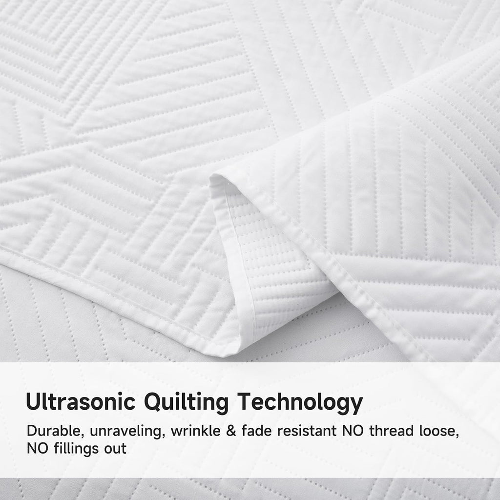 White Quilt King with Pillow Shams, Summer Soft Geometric Pattern Bedspread, 3 Pieces Lightweight Coverlet Bedding