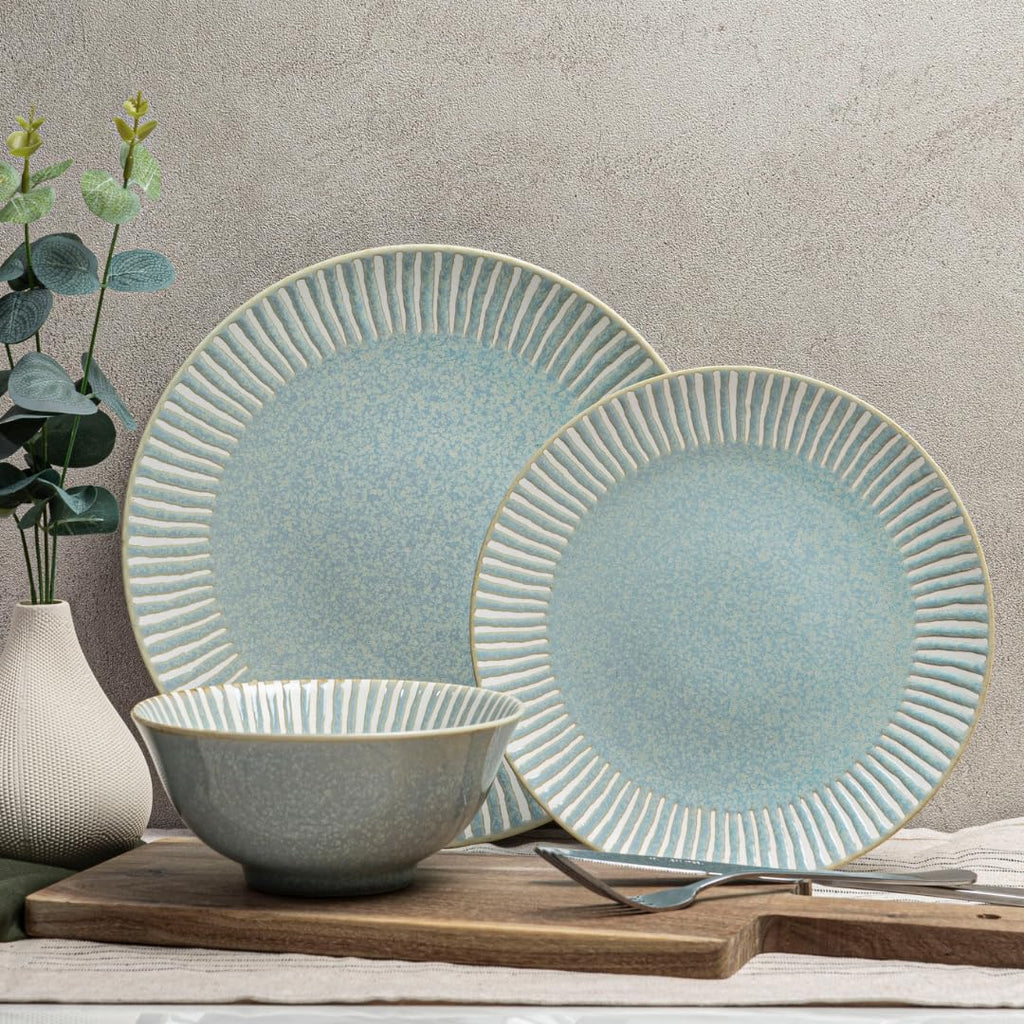 12-Piece Reactive Blue Ceramic Dinnerware Set Bali Breeze Blue Elegant Table Setting for Every Occasion - Microwave &