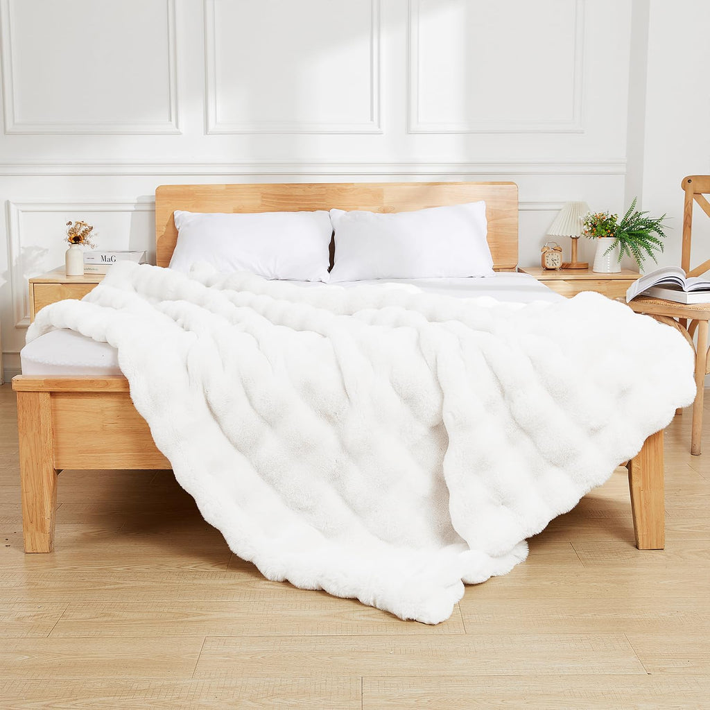 White Faux Fur King Cozy Bubble Blanket Soft Fuzzy Thick Living Room Blankets for Bed Sofa Bedroom Plush Fluffy Warm