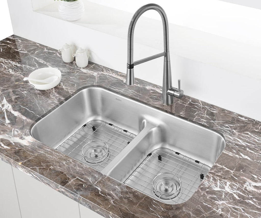 32-in 50/50 Undermount Double Bowl Kitchen Sink - RVM4350