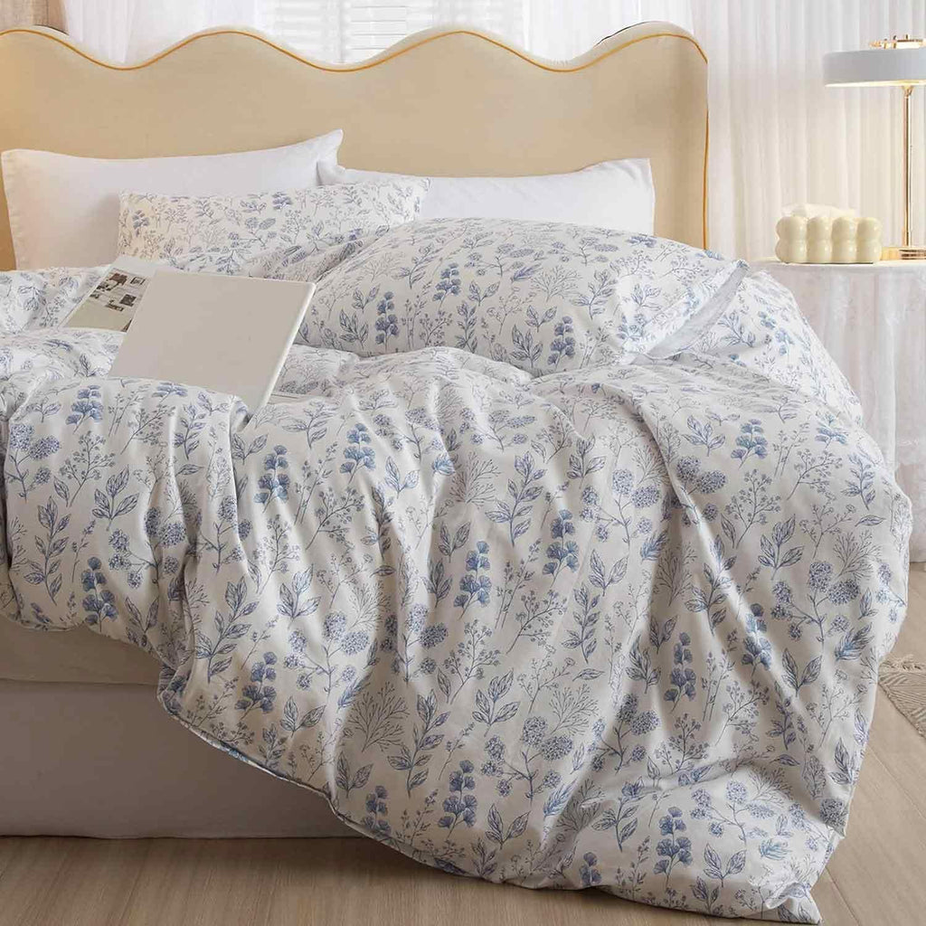 Floral Duvet Cover Set King, Blue and White Flower Leaf Print Pattern Bed Set, Soft Microfiber Reversible Comforter