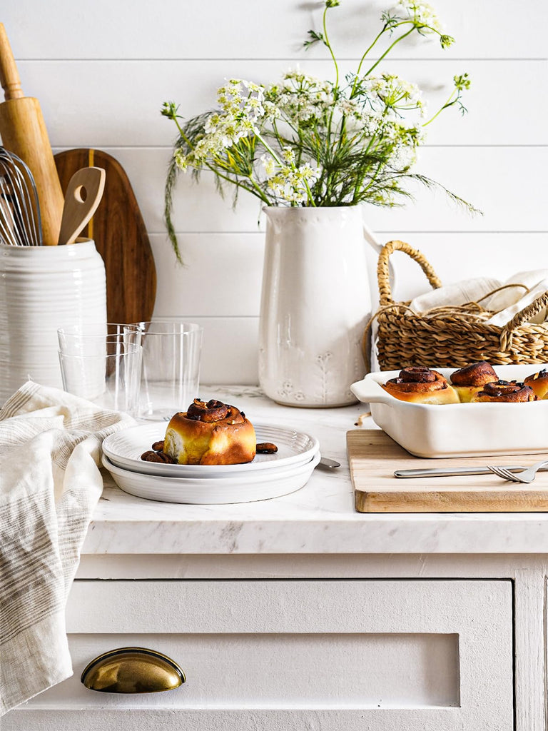 Ceramic Dinnerware Set for 4, 12-Piece Plates and Bowls, White