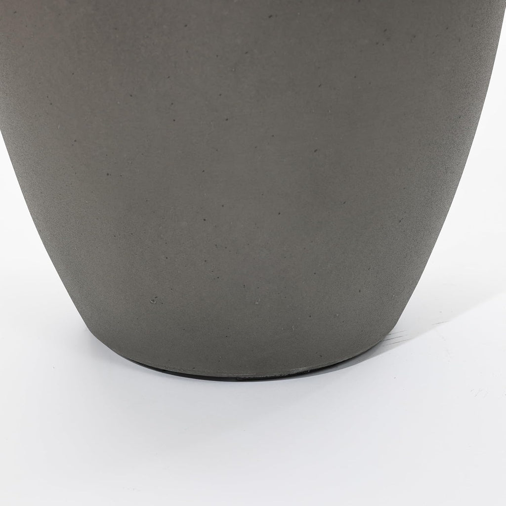 LuxenHome Set of 2 HDPE Tall Planters 16.5" & 13.5", Indoor Outdoor with Drainage Hole and Rubber Plug,Modern