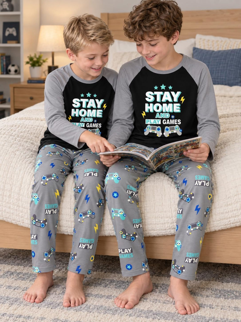 Boys Trendy Graphic Long Sleeves & Pants Winter Pajamas