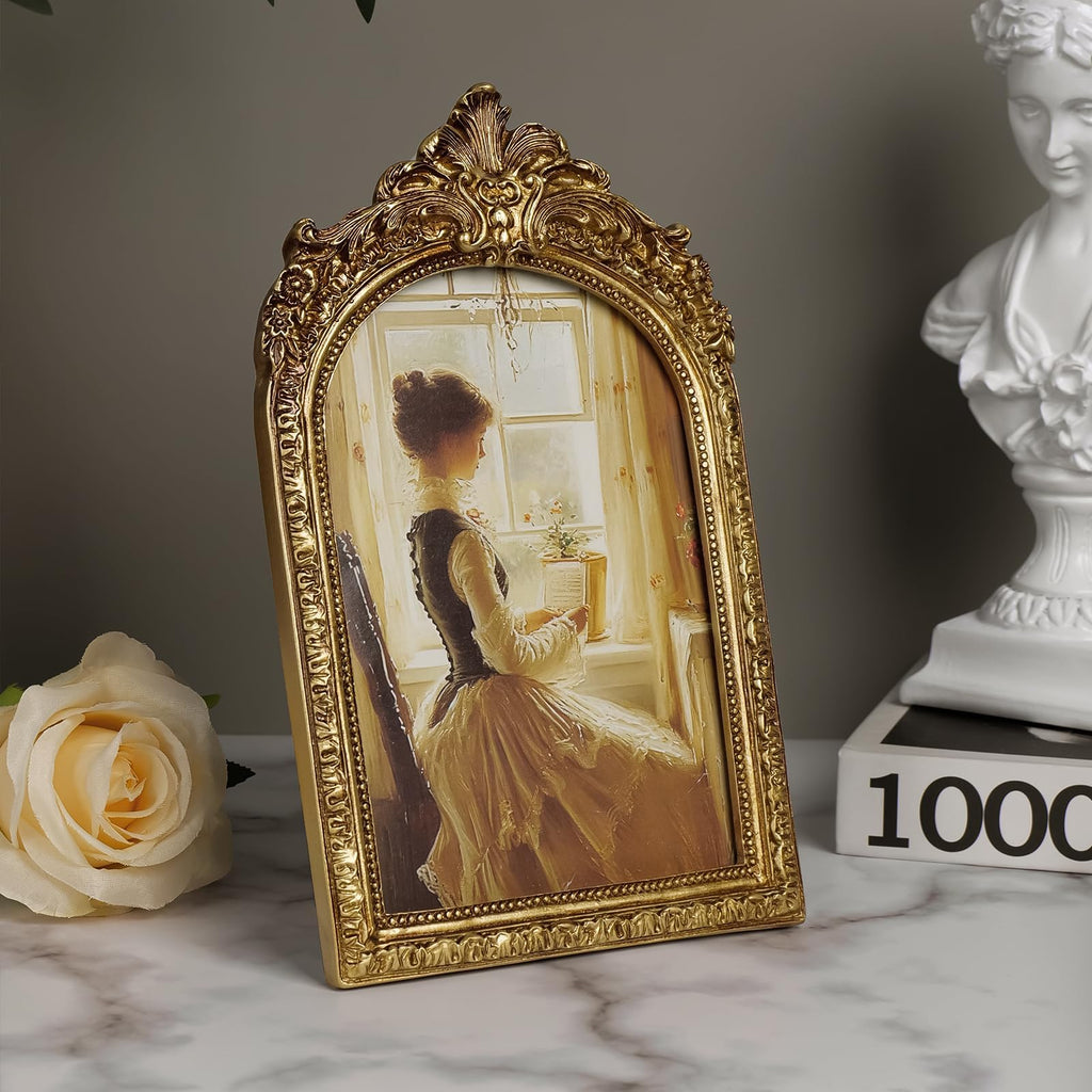 Vintage Picture Frames 5x7 Gold Frame, Arched Resin Photo Frame