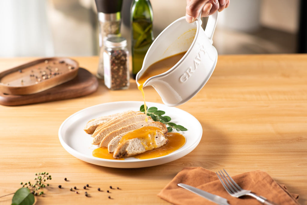 Ceramic Gravy Boat, Embossed, Farmhouse, 18 oz, White