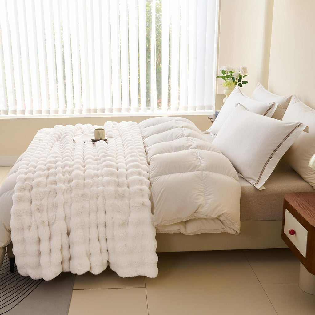 Comelady Soft Fluffy Faux Fur Throw Blanket 50"x60", Plush Thick Bubble Textured Blanket, Cozy Fuzzy Luxury Room