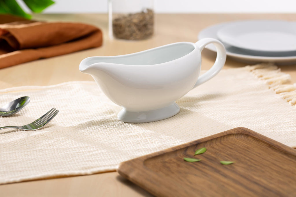 Ceramic Gravy Boat, Large, Spill-Free, 21 oz, White