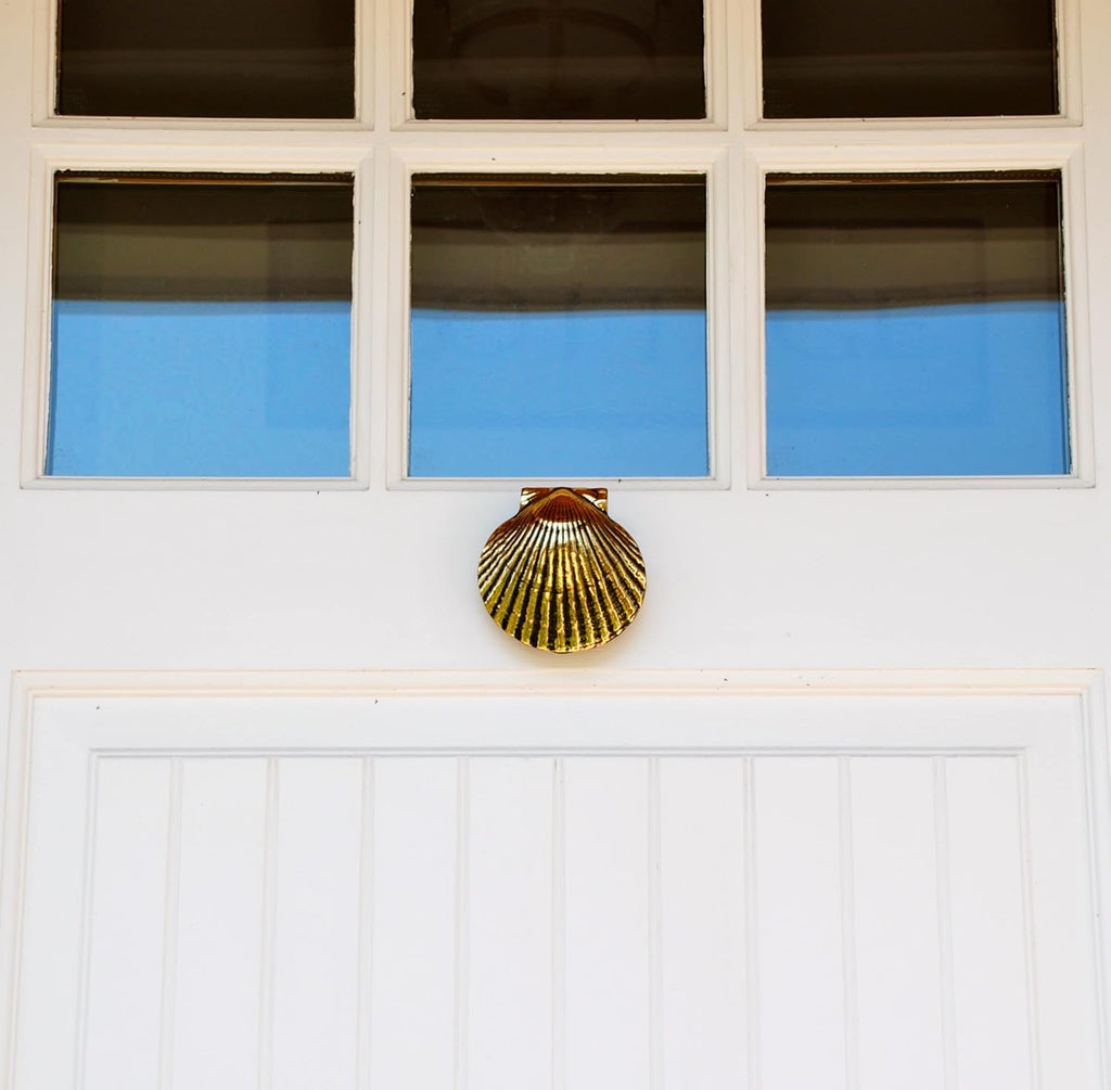 Scallop Door Knocker - Brass (Standard Size)