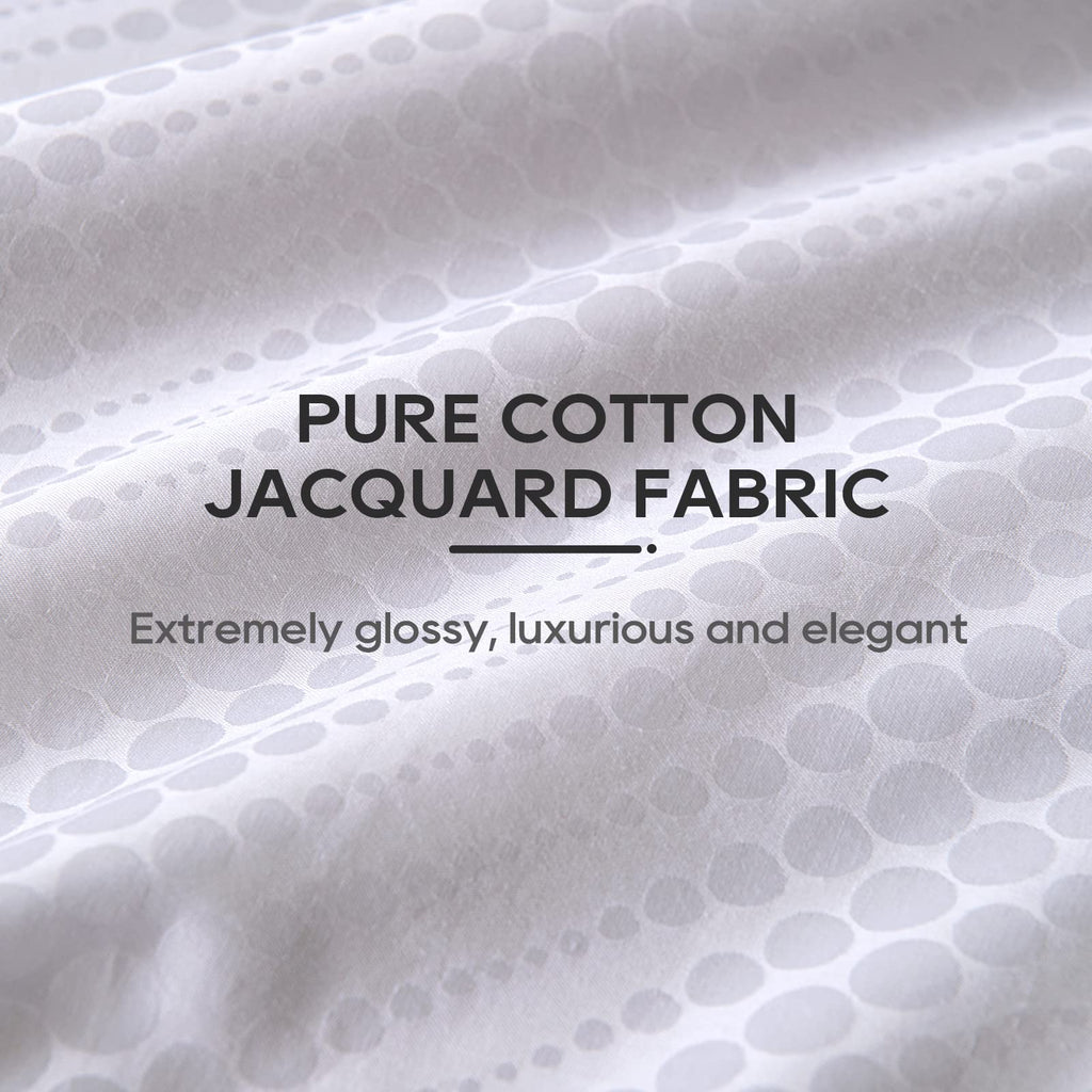 Luxury Silk Comforter for All Season - Cooling Duvet Insert, Lightweight Body Hugging Blanket, Ultra Soft Long Strand