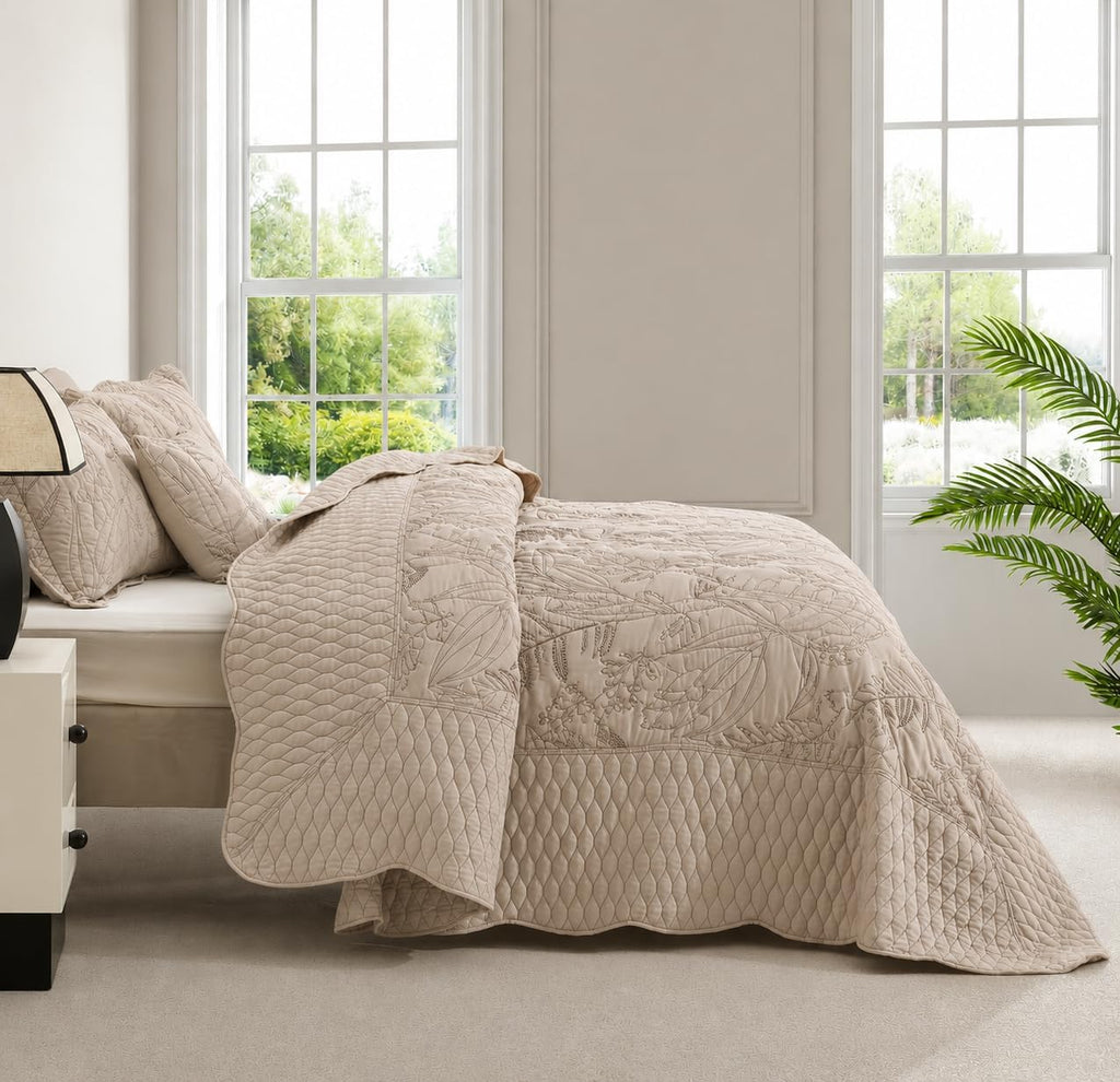 Botanical Oversized Bedspread King - Leaves Pattern Stitching Quilt Set - Elegant & Fresh Style Bedding Coverlets