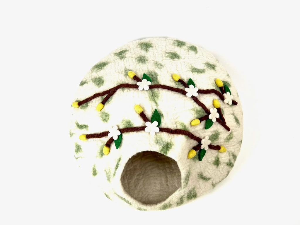 100% Green on White Felt Cat Cave, Cat Bed, Kitty Cave Felt Wool, Kitty Cat Lover Gift, Modern cat bed, Kitty Cat