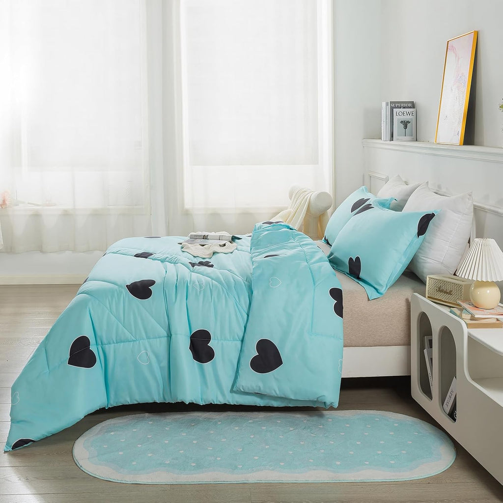 Love Pattern Girls Comforter Set Full, Sky Blue Cute Love Heart Print Comforter Bedding Set for All Seasons