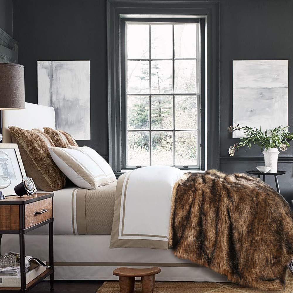 Luxury Plush Faux Fur Throw Blanket, Long Pile Brown with Black Tipped Blanket, Super Warm, Fuzzy, Elegant, Fluffy