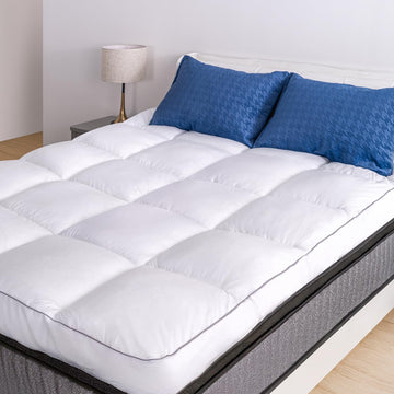 Mattress Topper Queen Cooling Pillow Top Thick Plush Pad Cover | Overfilled with 7D Down Alternative Extra Soft